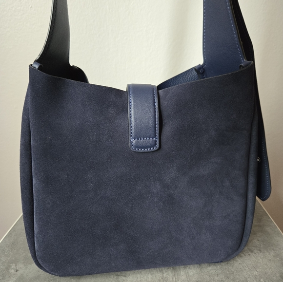 Coach Hadley Shoulder Bag - Picture 2 of 7